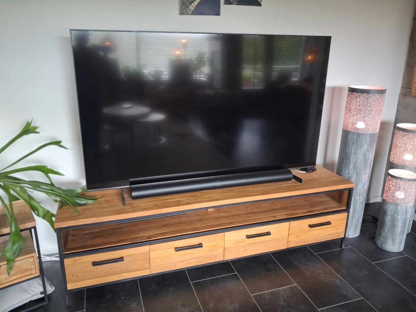 mooie tv kast, 2 meter breed, Ophalen, Zo goed als nieuw, 25 tot 50 cm, Teakhout