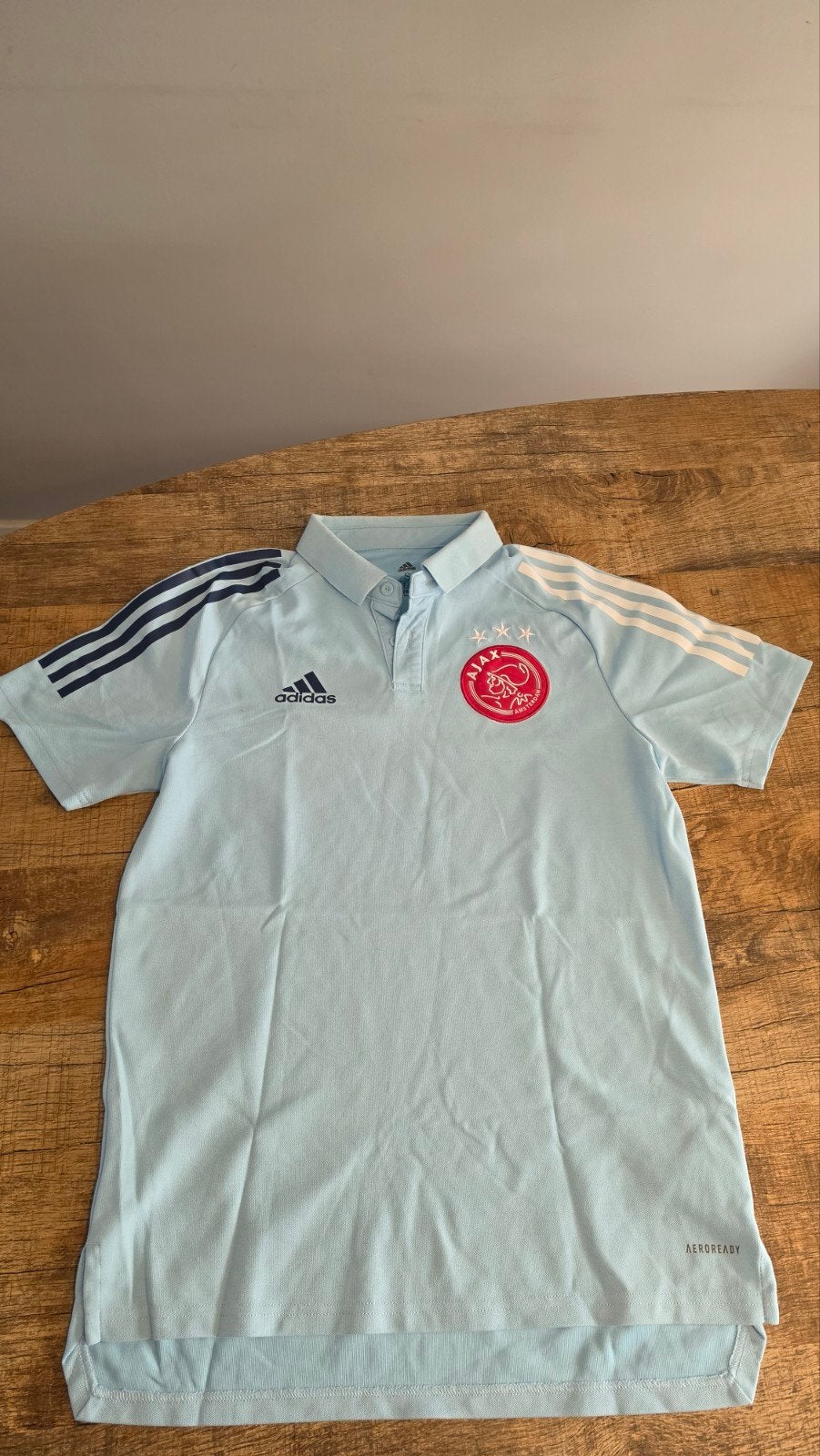 Ajax Trainingspolo 2020/2021 Adidas Lichtblauw - Maat S, Sport en Fitness, Maat S, Ophalen of Verzenden, Zo goed als nieuw, Shirt