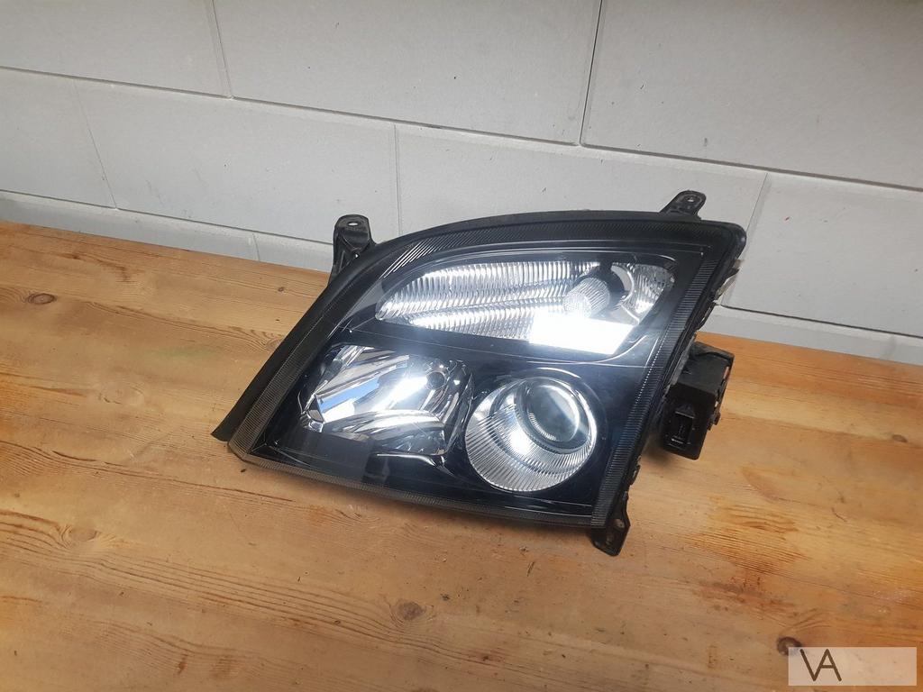 Opel Vectra C 2002 - 2005 koplamp XENON links €100 gts zwart, Gebruikt, -, -, Opel