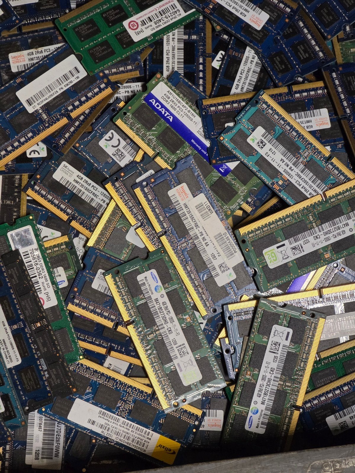 Verschillende merken 4gb laptop ram geheugen 12800s pc3 ddr3, Computers en Software, Gebruikt, ., DDR3, Ophalen of Verzenden