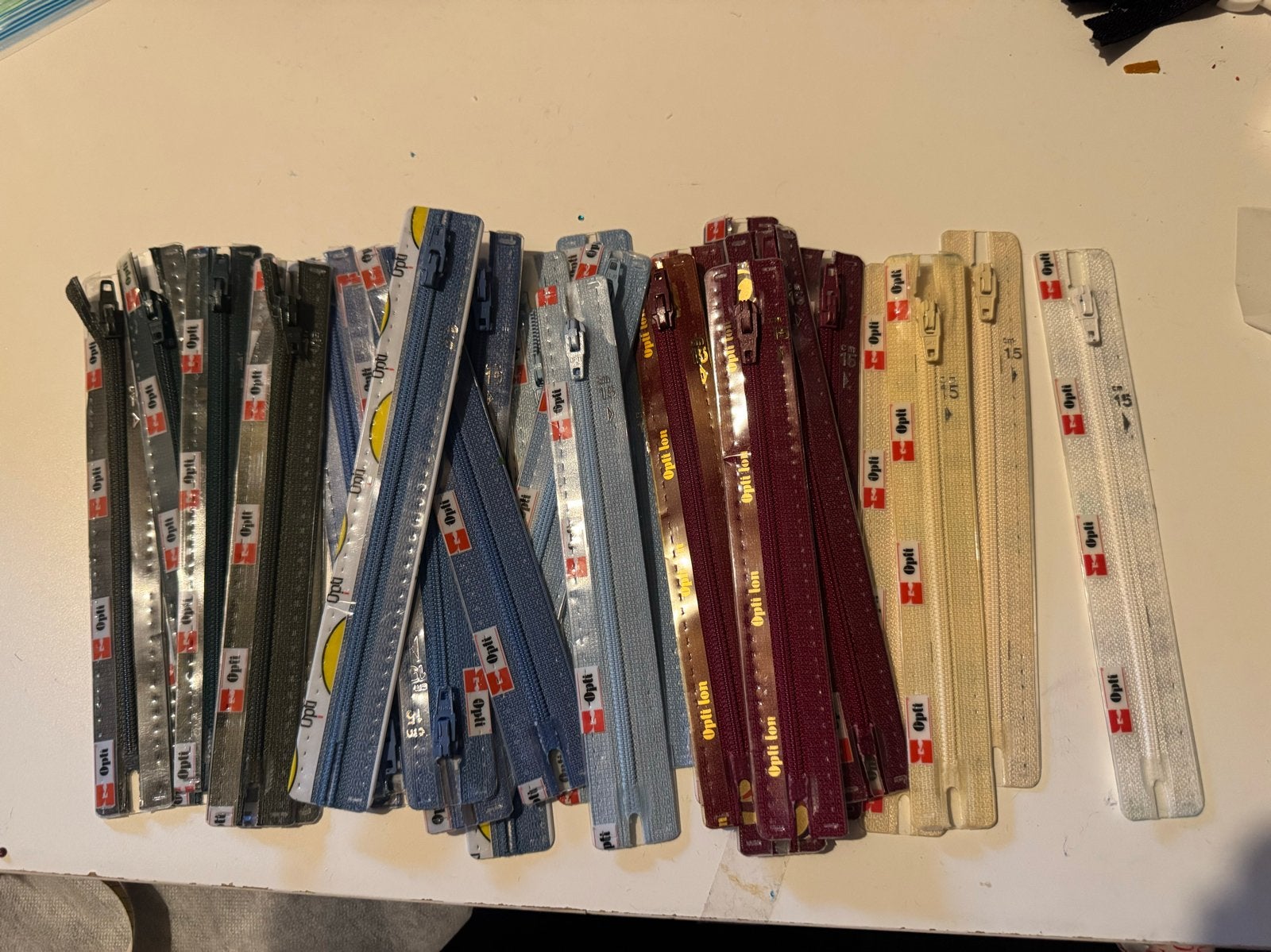 30 Opti ritsen 15cm in diverse kleuren - Nieuw, Ophalen of Verzenden, Nieuw, Rits of Sluiting