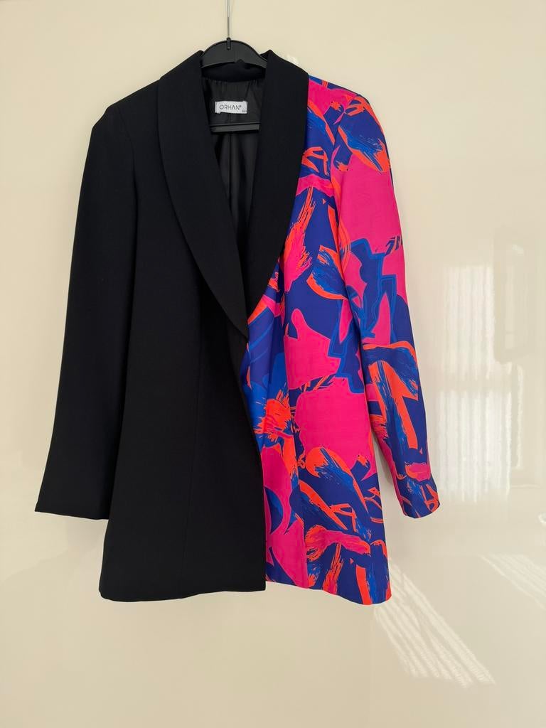 Mooie blazer pak., Ophalen of Verzenden, Zo goed als nieuw, Maat 38/40 (M)