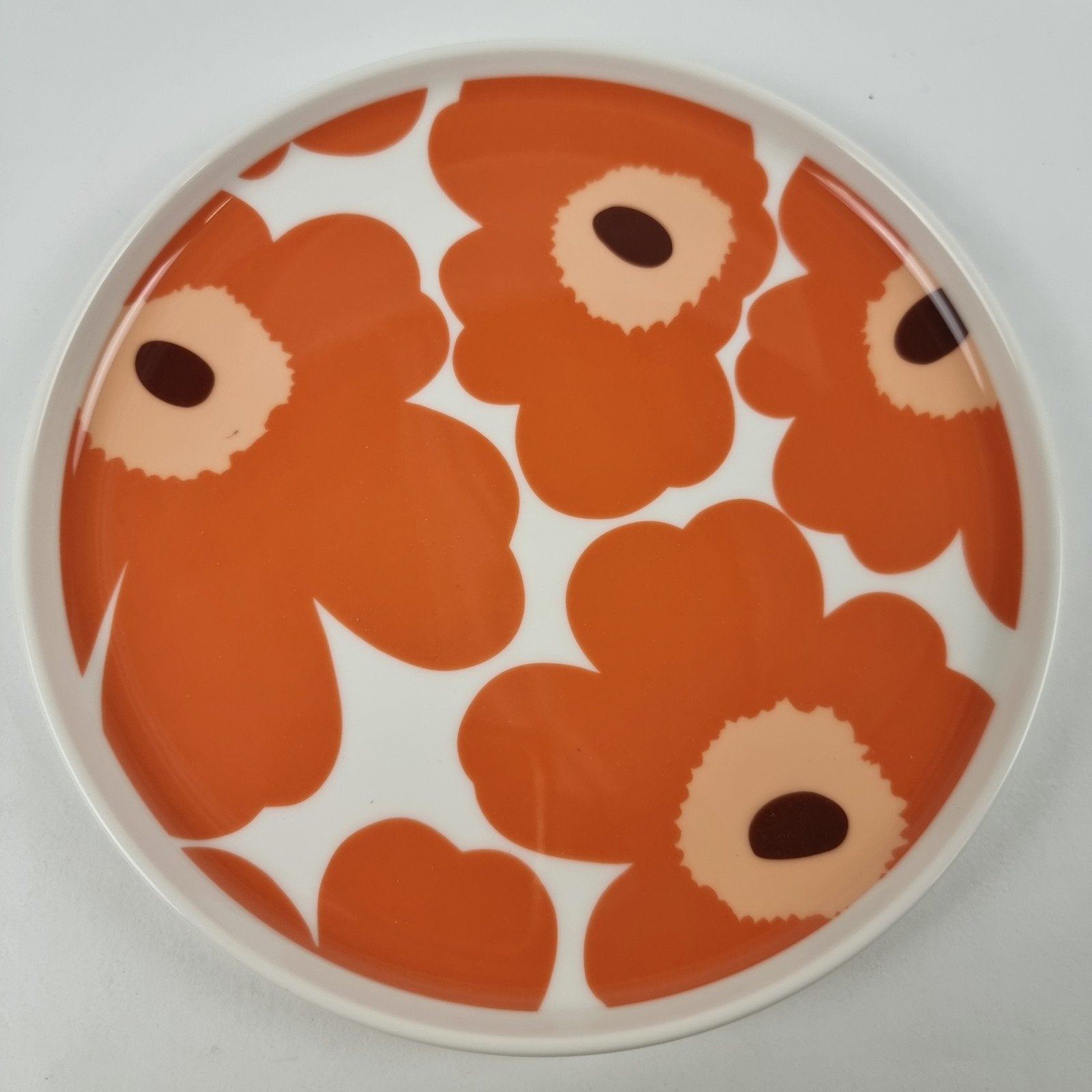 Marimekko Unikko bord wit oranje bruin 20cm, Ophalen, Overige merken, Keramiek, Nieuw