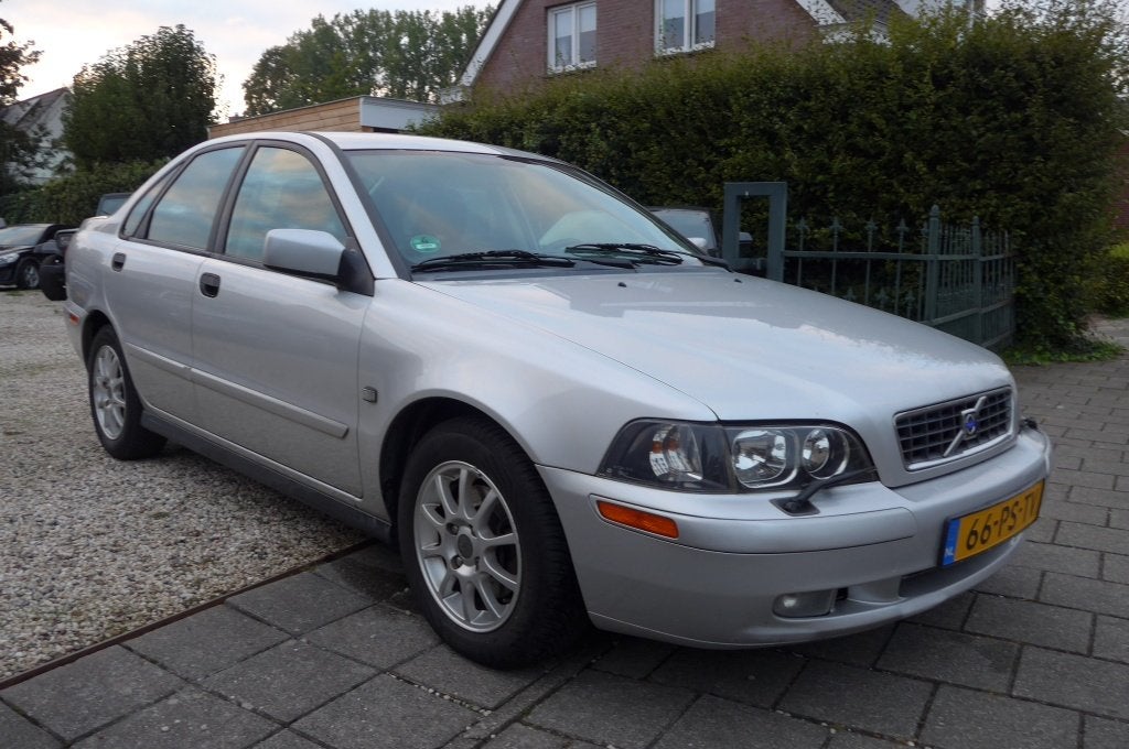 Volvo S40 1.8 Europa Nordic Leder trekhaak nwe APK, Auto's, Automaat, Gebruikt, 4 cilinders, 1783 cc