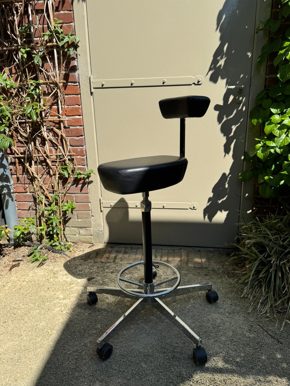 Vitra kruk / George Nelson, Ophalen, Zo goed als nieuw, Zwart, Bureaukruk