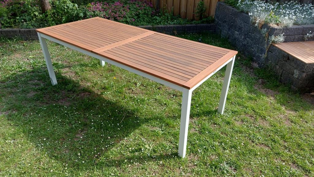 Hardhouten tuintafel met wit aluminium onderstel, Ophalen, Rechthoekig, Teakhout