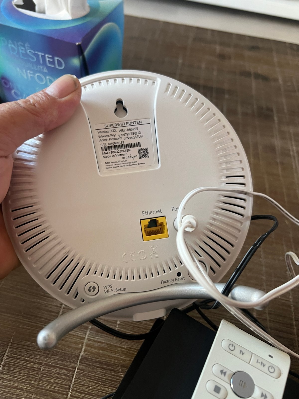 KPN TV ontvangers (2x) met SuperWifi punten (2x) en afstands, Ophalen of Verzenden, Gebruikt, Decoder