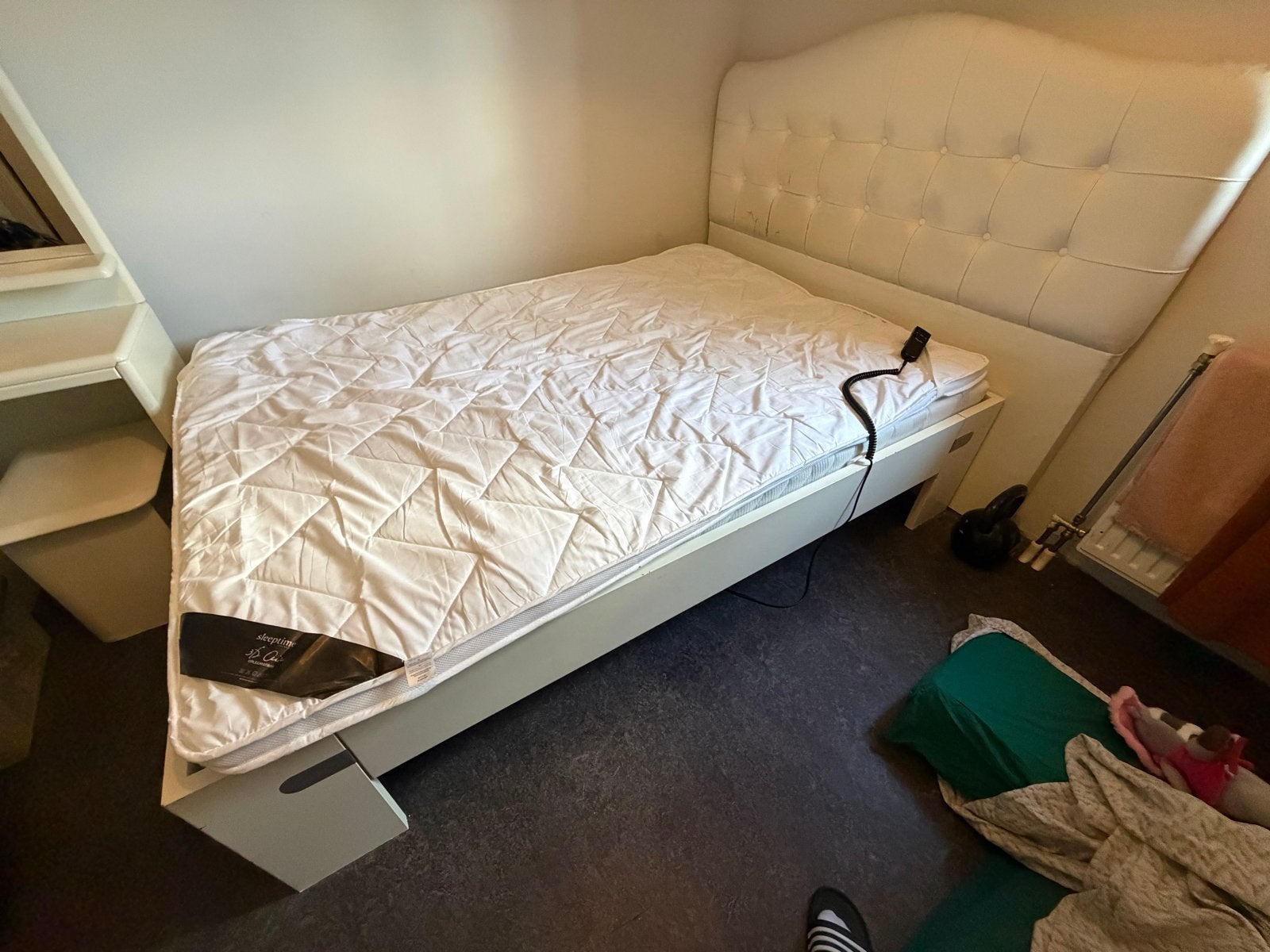 Elektrisch bed 140x210 (bieden mag), Ophalen, Tweepersoons, 140 cm, Hout