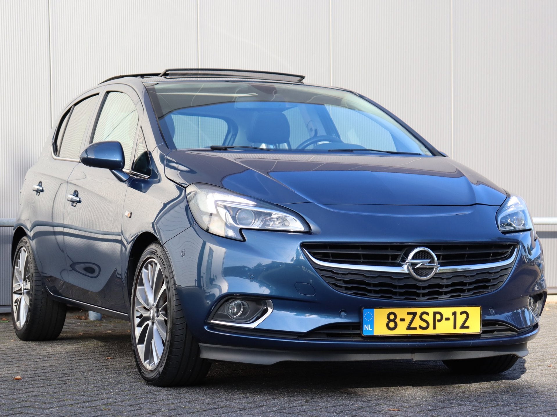 Foto 6 van Opel Corsa 1.0 Turbo Cosmo navigatie panoramadak org NL