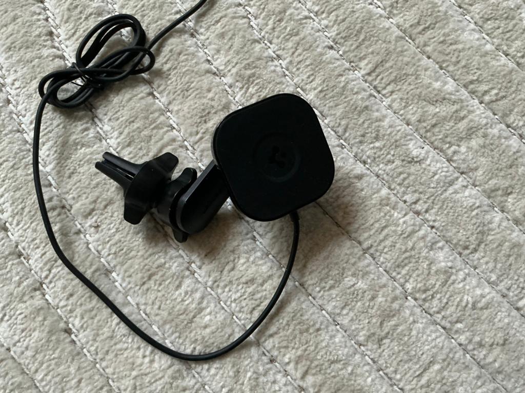 Spigen Magsafe Onetap telefoonhouder cq wireless charger, Ophalen of Verzenden, Zo goed als nieuw