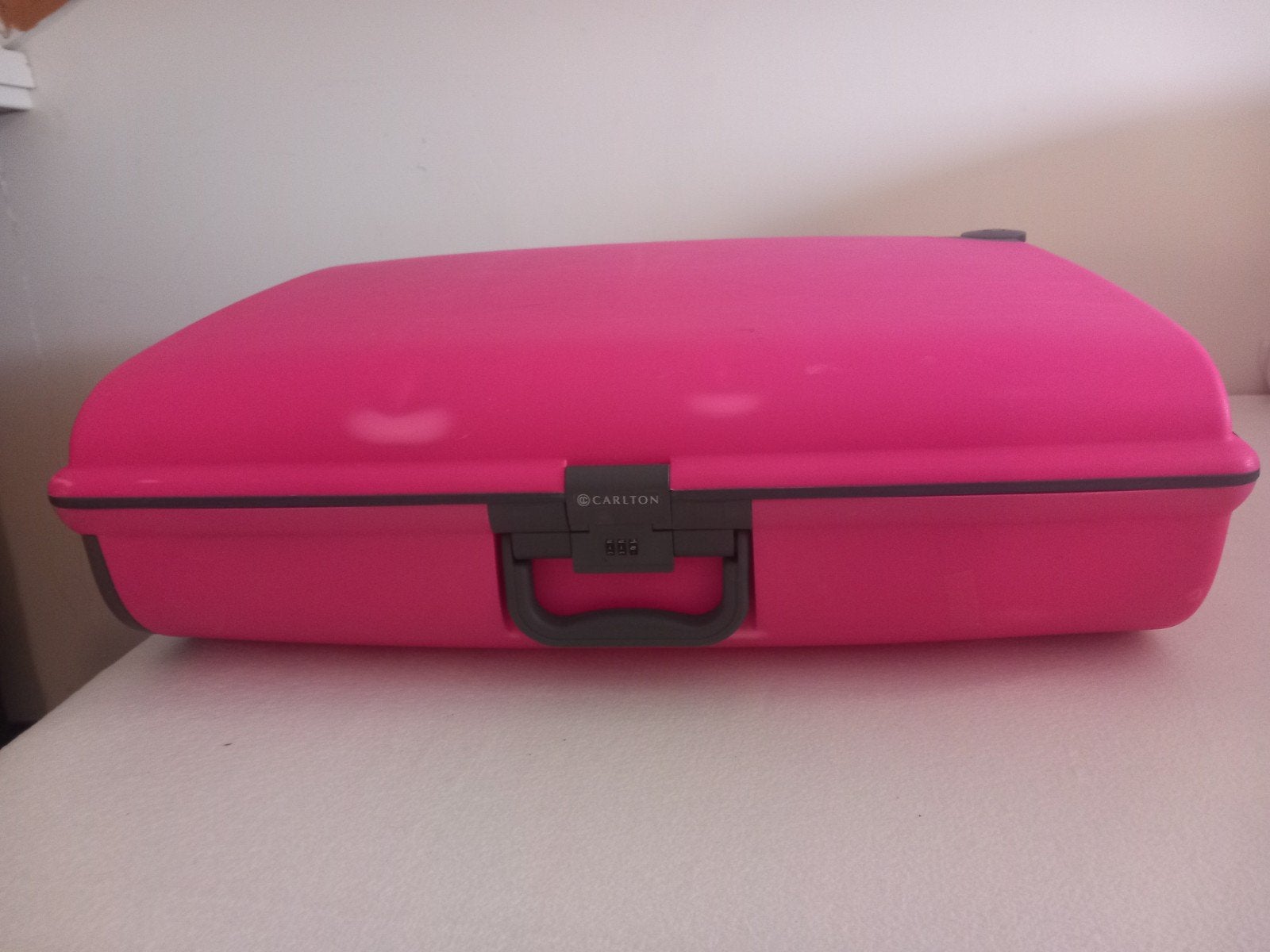 Carlton reiskoffer, Gebruikt, Hard kunststof, 70 cm of meer, 55 cm of meer