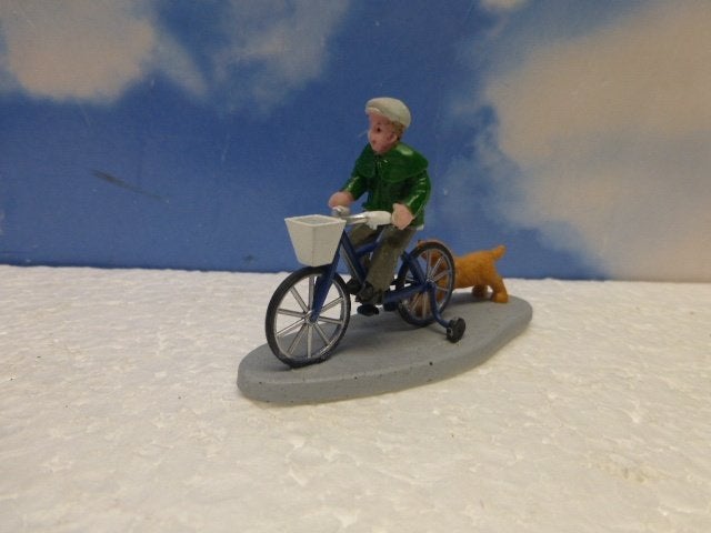 lemax biking fun kerstdorp poppetje figurine fiets beeldje, Diversen, Kerst, Ophalen of Verzenden, Zo goed als nieuw
