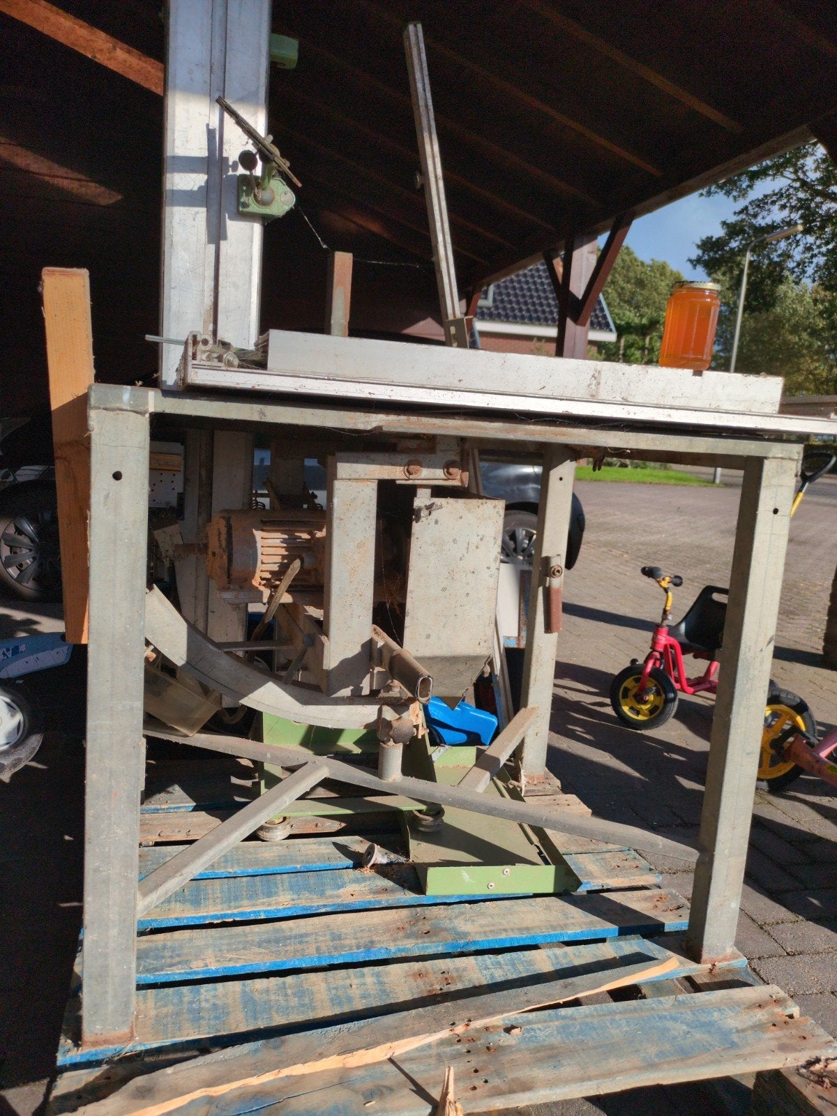 Harwi Cirkelzaag - Krachtige zaagmachine voor houtbewerking, Ophalen, Gebruikt, Cirkelzaag, 70 mm of meer