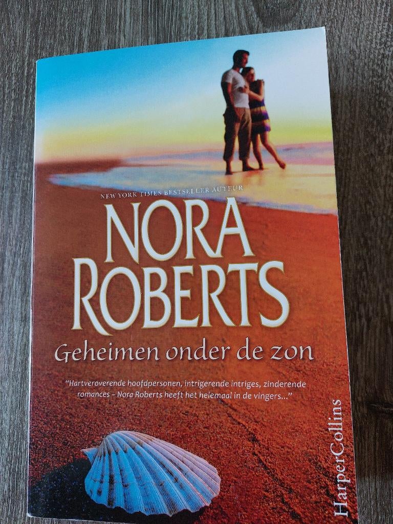 Diverse romans en dubbelromans van Nora Roberts, Boeken, Romans, Ophalen of Verzenden, Zo goed als nieuw, Nora Roberts