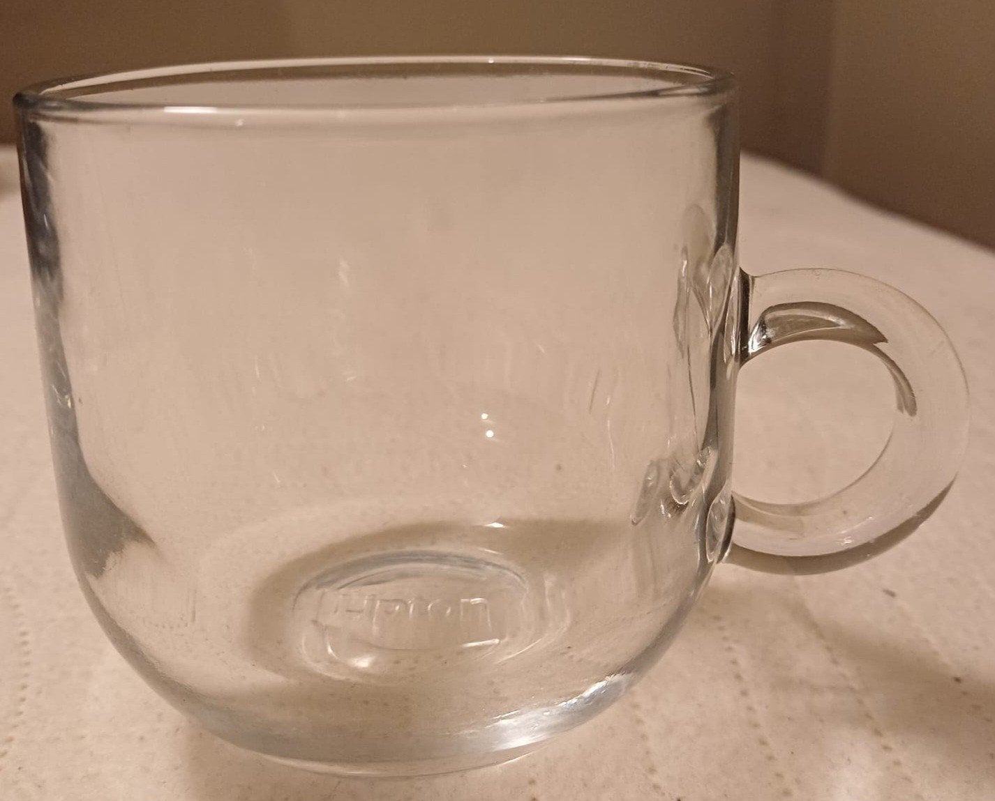 Glazen theekopje met oor - Lipton, Ophalen of Verzenden, Overige merken, Glas, Overige typen