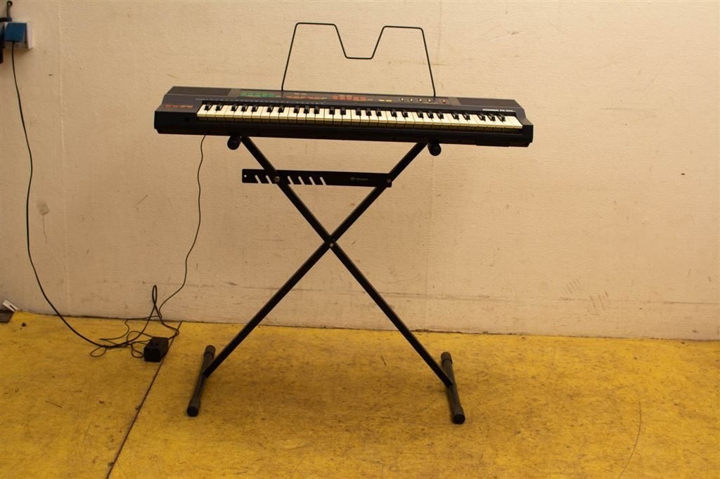 Hohner PK 100 keyboard met standaard 39621, Overige merken, Ophalen of Verzenden, Met standaard, 61 toetsen