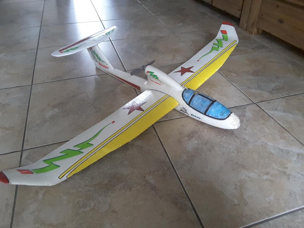 Motor zwever RC, Hobby en Vrije tijd, Modelbouw | Radiografisch | Vliegtuigen, Ophalen, Gebruikt, Elektro, RTF (Ready to Fly)