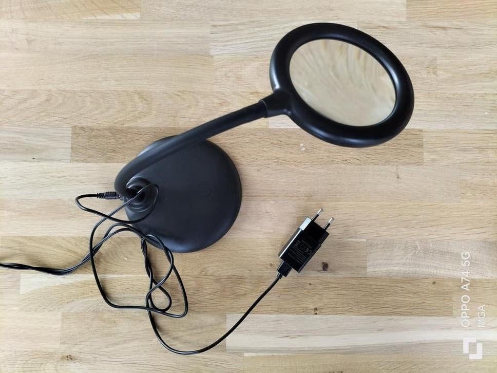 Dimbare LED bureaulamp met loep, Ophalen, Gebruikt, 50 tot 75 cm, Modern, Functioneel