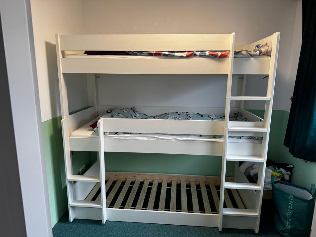 Vipack Scott Stapelbed 3-persoons - Wit, Huis en Inrichting, Slaapkamer | Stapelbedden en Hoogslapers, Ophalen, 90 cm, Tweepersoons