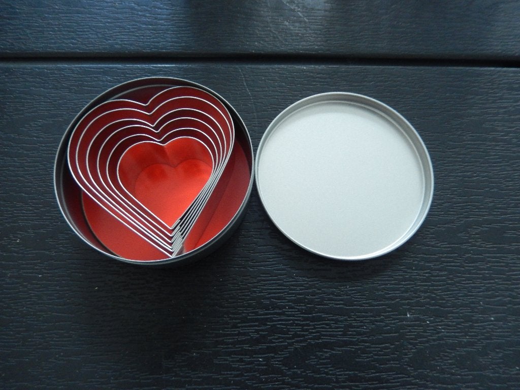 Uitsteekvormpjes: hartjes, Ophalen of Verzenden, Zo goed als nieuw, Taarten, Bakvorm