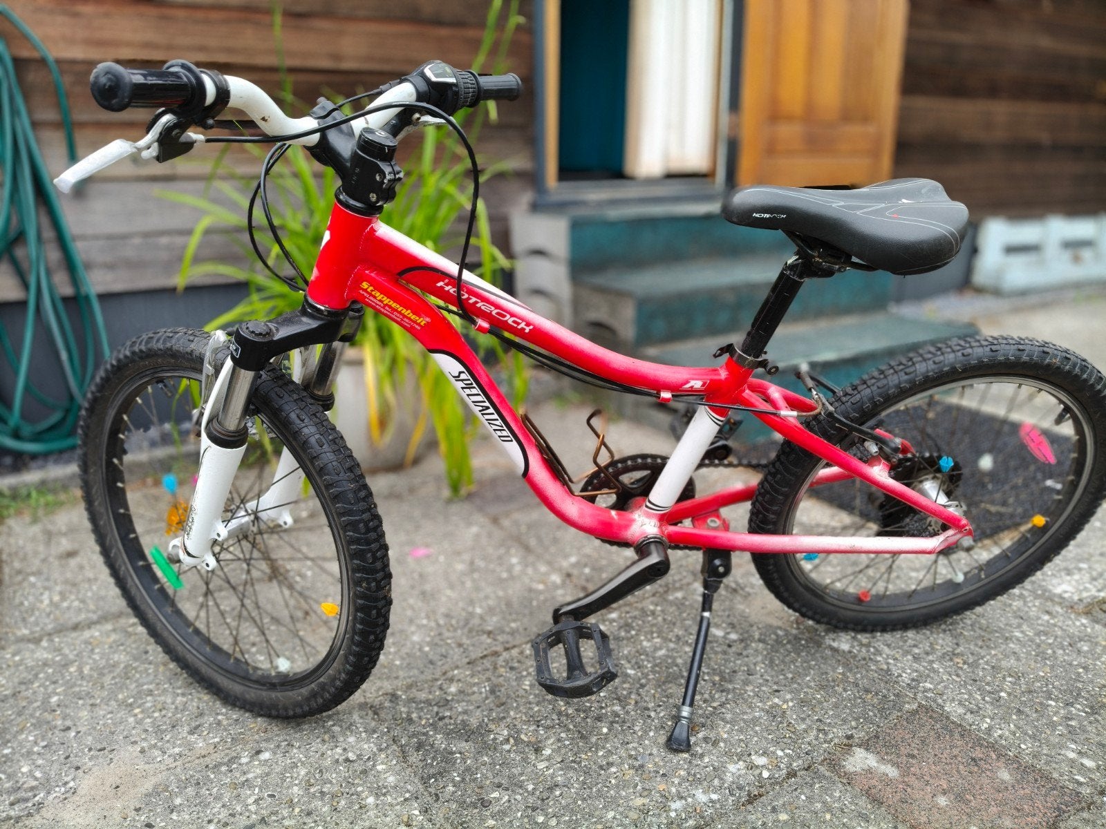 Specialized Hotrock 20 inch kinderfiets met bidonhouder, Fietsen en Brommers, Fietsen | Kinderfietsjes, Ophalen, Gebruikt, 20 inch of meer