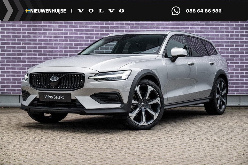 Volvo V60 Cross Country 2.0 B5 AWD Plus | Black Pack | Adapt
