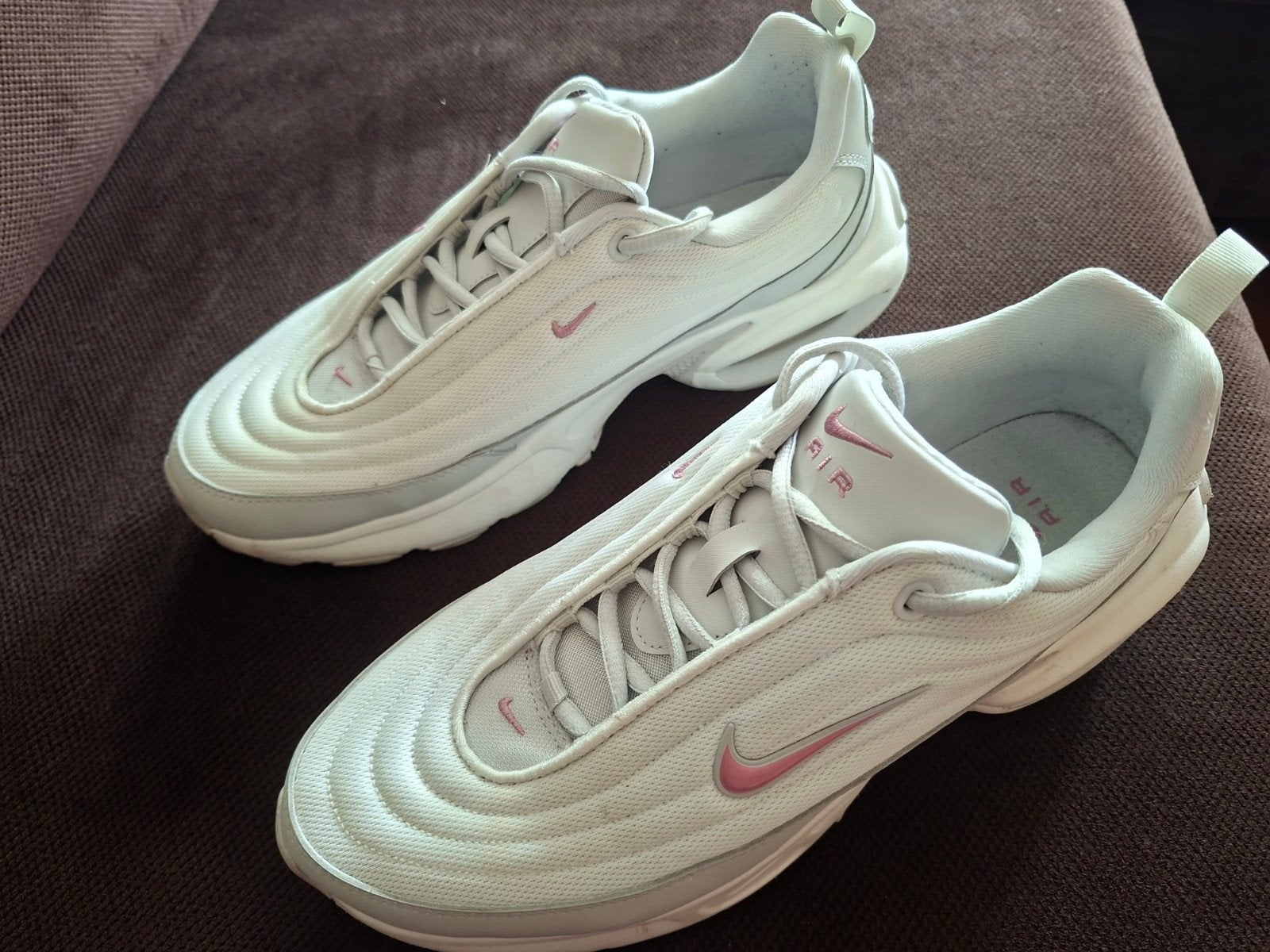 Nike Air Max sneakers - Maat 42, Wit, Nike, Ophalen of Verzenden, Zo goed als nieuw