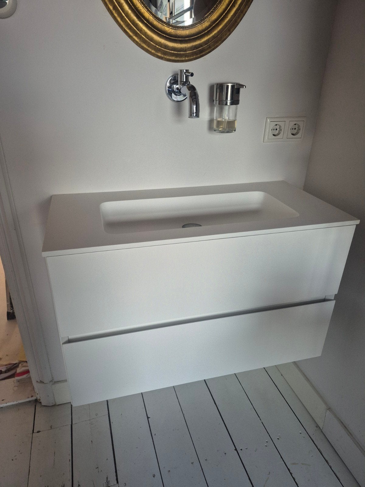 Witte wastafelkast met twee lades, solid state blad, Ophalen, 50 tot 100 cm, Zo goed als nieuw, Minder dan 100 cm