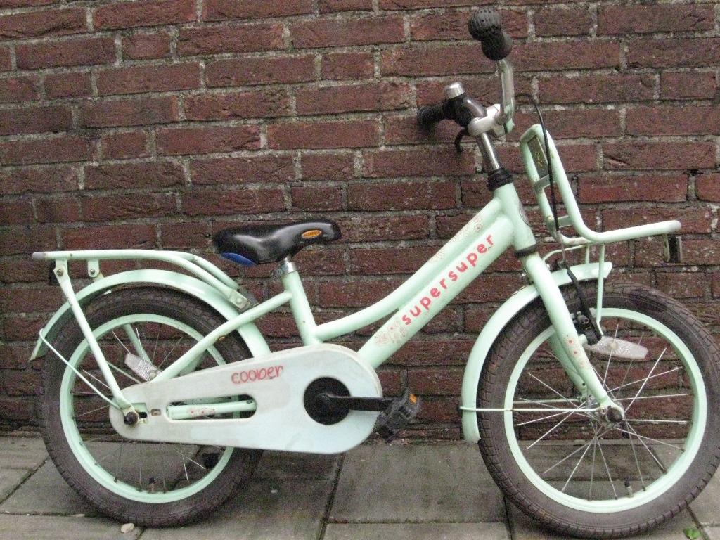 4x Yipeeh/Cooper Meisjesfiets wiel 12/16" Frame 22/26/25 cm, Fietsen en Brommers, Fietsen | Kinderfietsjes, Zijwieltjes, Gebruikt