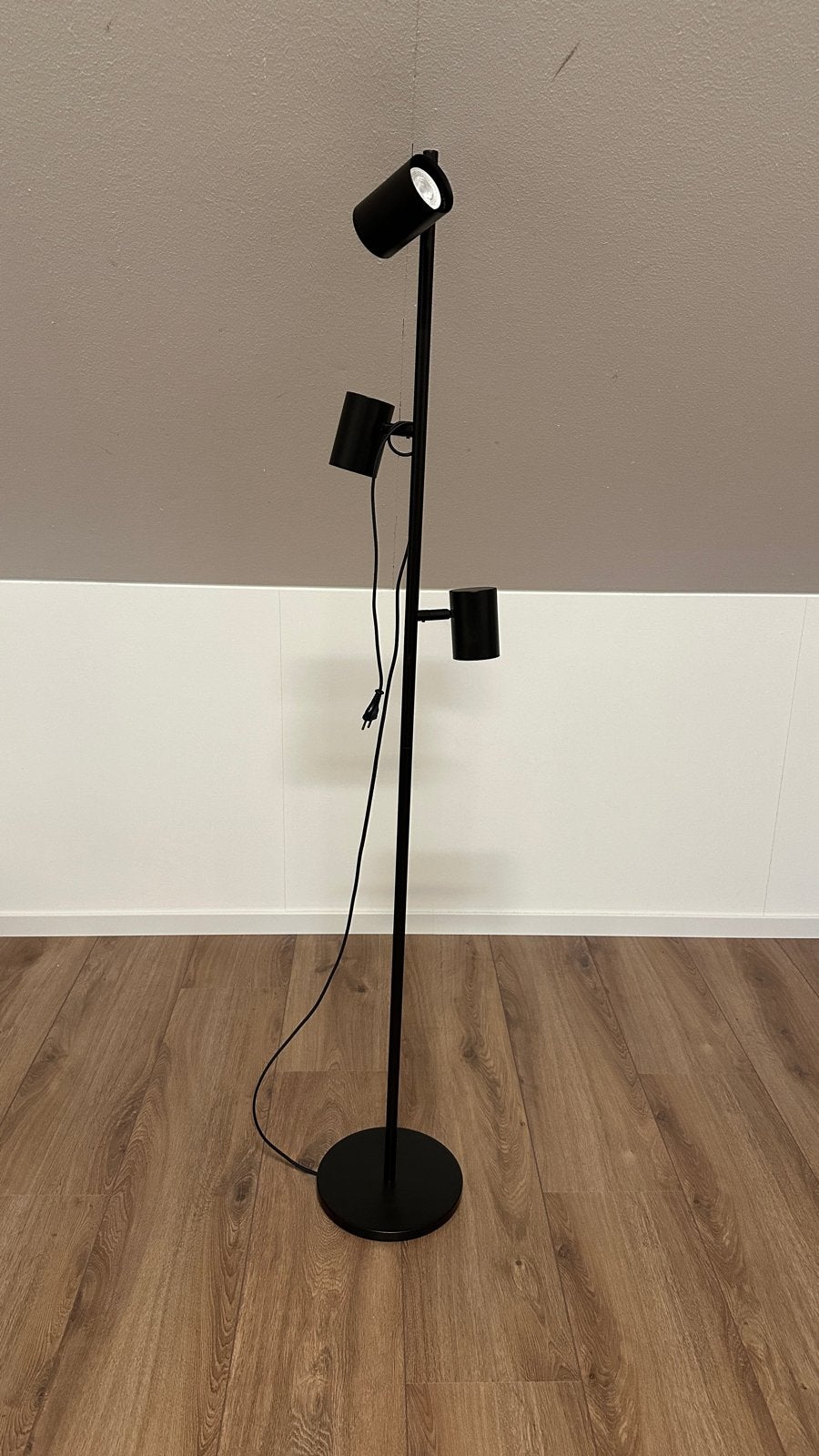 Ikea Nymåne staande lamp met 3 spots, zwart, Ophalen, GU10, Zo goed als nieuw, Metaal