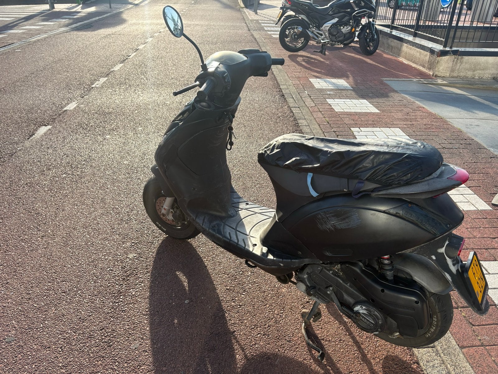 Piaggio Zip Scooter - Zwart, Gebruikt, Ophalen, Gebruikt, Maximaal 45 km/u, Zip