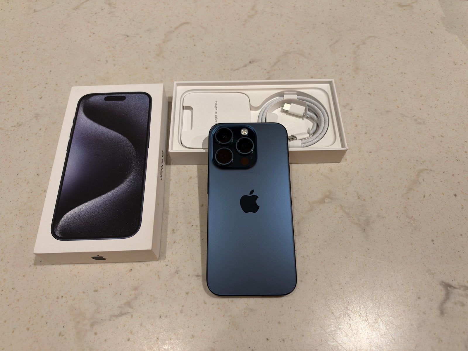 iPhone 15 Pro 128GB Ice Blue - Schadevrij, 86% batterij, Telecommunicatie, 128 GB, 86 %, Blauw, Ophalen of Verzenden
