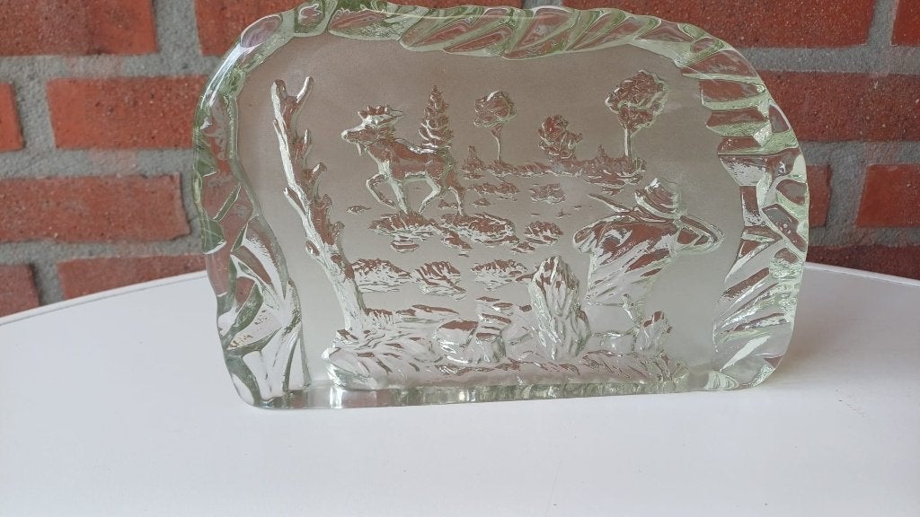 Handgemaakt Zweeds glasobject | Eland en jager | 24,5 cm, Ophalen of Verzenden