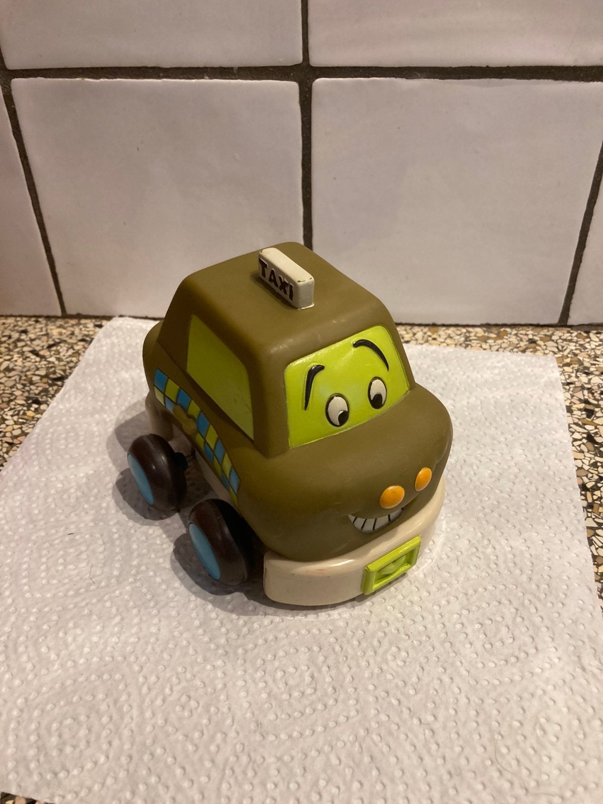 Auto met piep en kan rijden, Ophalen of Verzenden, Zo goed als nieuw