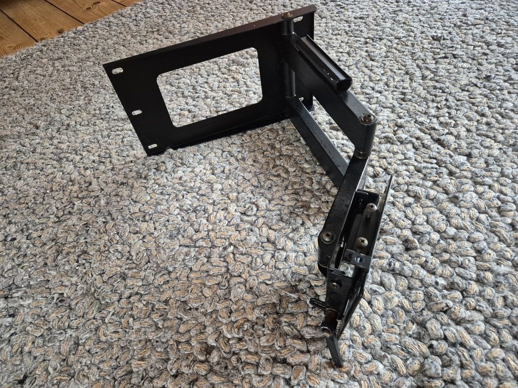 Stevige metalen tv-wandbeugel - draaibaar en uitschuifbaar, Audio, Tv en Foto, Ophalen, Gebruikt