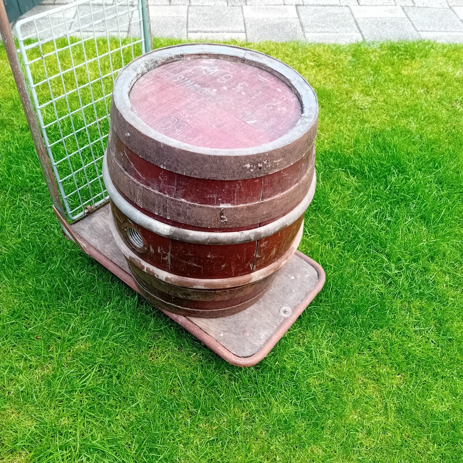 Oud biervat   bier ton, Ophalen, Gebruikt