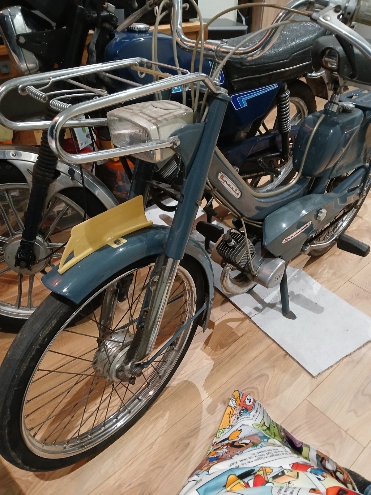 schitterend mooie spartamatic geel kenteken, Maximaal 45 km/u, 49 cc, 1 versnellingen, Ophalen