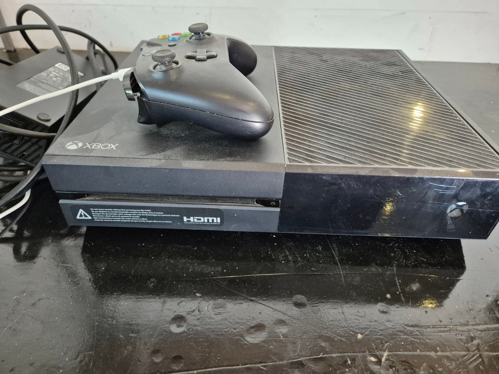Xbox One (start niet meer op) met 7 games en accessoires, Spelcomputers en Games, Games | Xbox One, Ophalen, Gebruikt, Vanaf 18 jaar