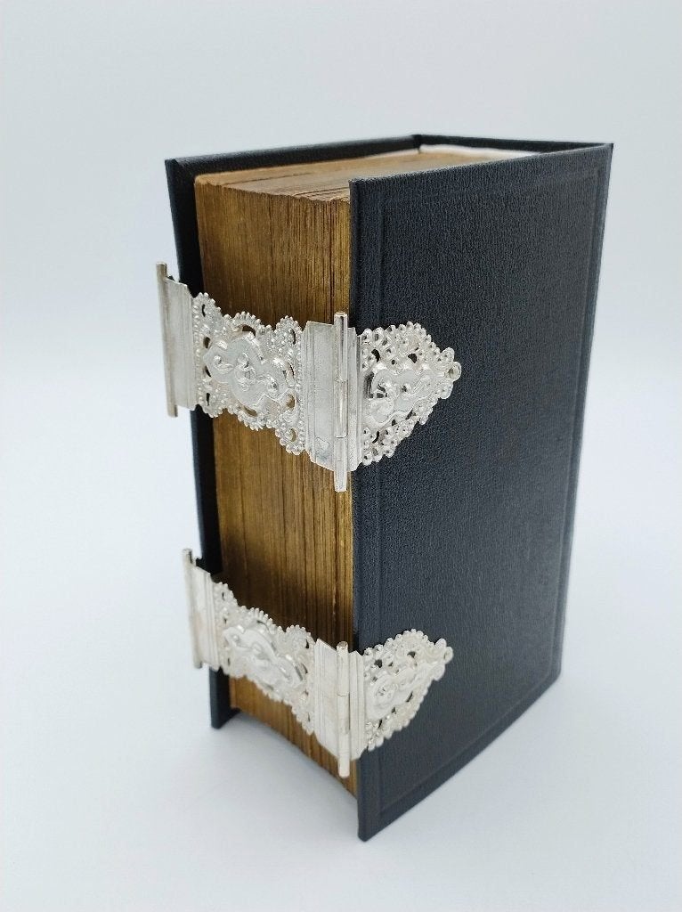 Bijbel met zilveren sloten, A.J. Nobel, Schoonhoven, 1871, Verzenden