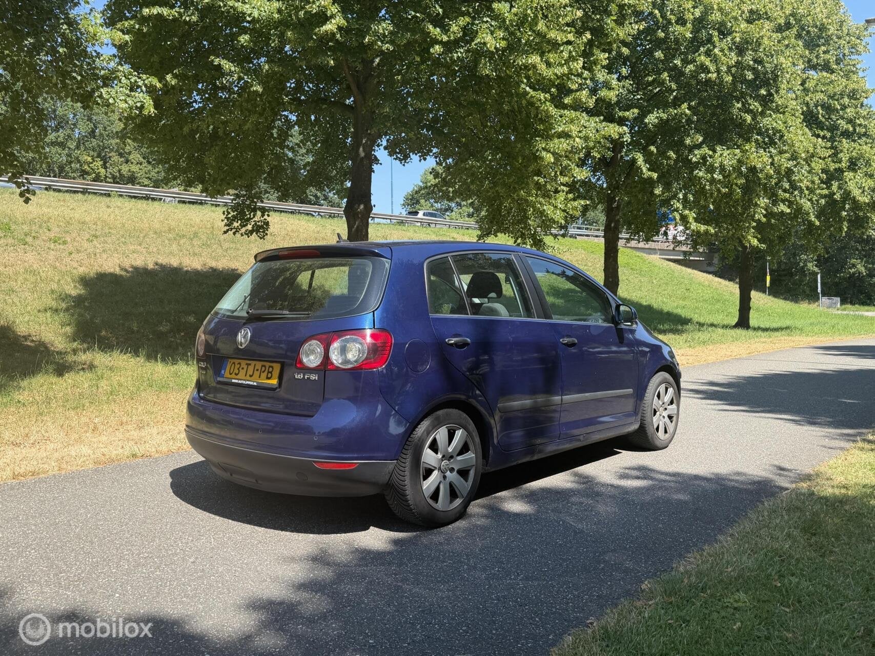 Volkswagen Golf Plus 1.6 FSI Comfortline*AUTOMAAT*CRUISE*NAV, Auto's, Volkswagen, Stof, Gebruikt, Zwart, 4 cilinders