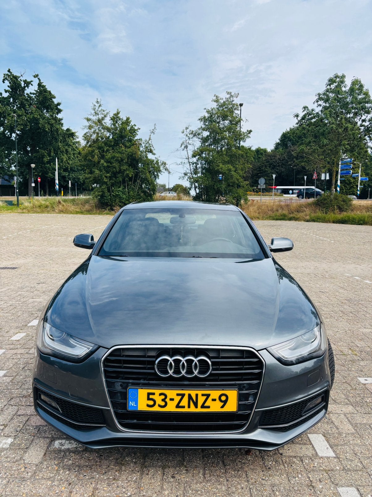 Audi A4 limousine 1.8TFSI 125KW 2013 Grijs, Voorwielaandrijving, Euro 5, Zwart, 4 cilinders