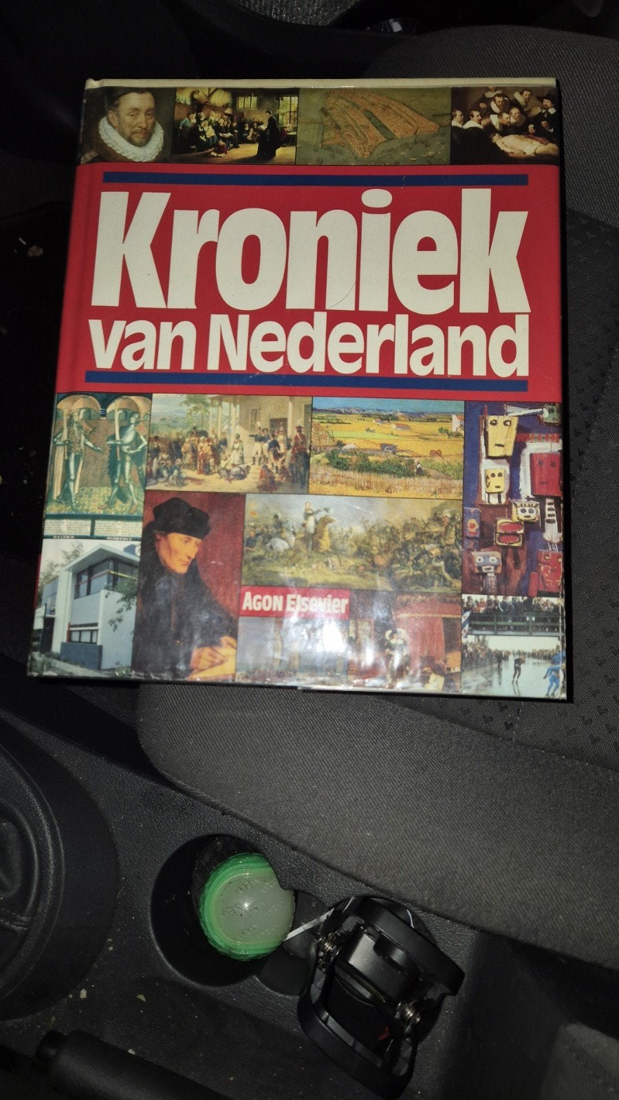 KRONIEK van Nederland - Geschiedenisboek, Ophalen of Verzenden, 20e eeuw of later, Gelezen, Onbekend