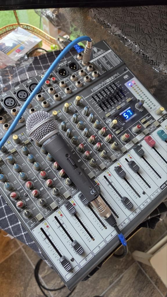 Behringer Xenyx X1222FX Mixer, Ophalen of Verzenden, Gebruikt, 10 tot 20 kanalen, Microfooningang
