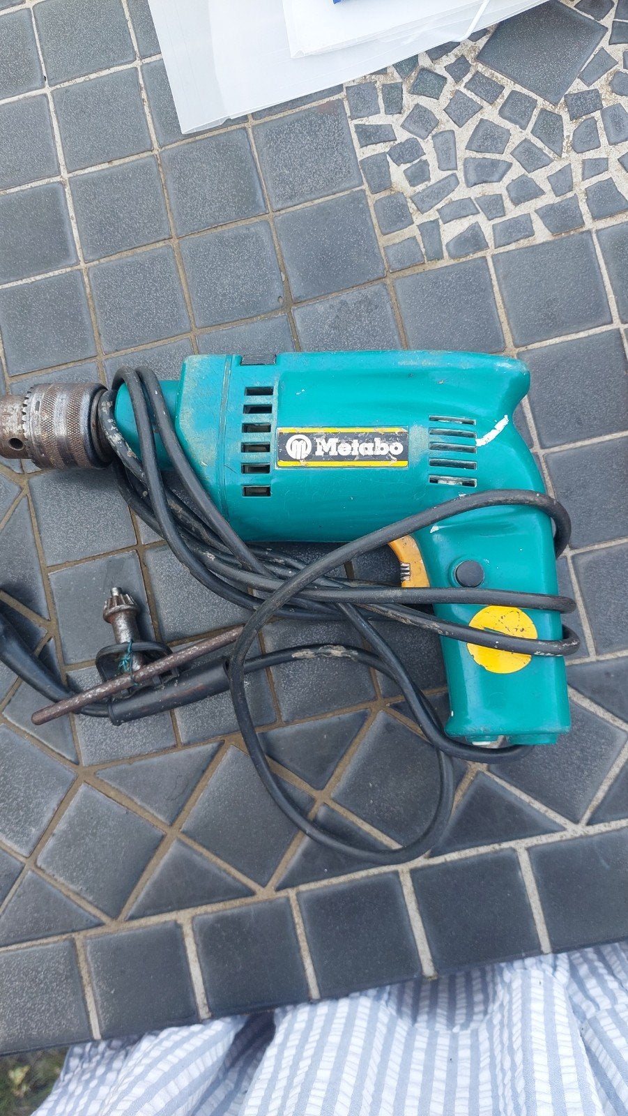 Gebruikte Boormachine - metabo, Doe-het-zelf en Verbouw, Gereedschap | Boormachines, Ophalen of Verzenden, Gebruikt, Minder dan 400 watt