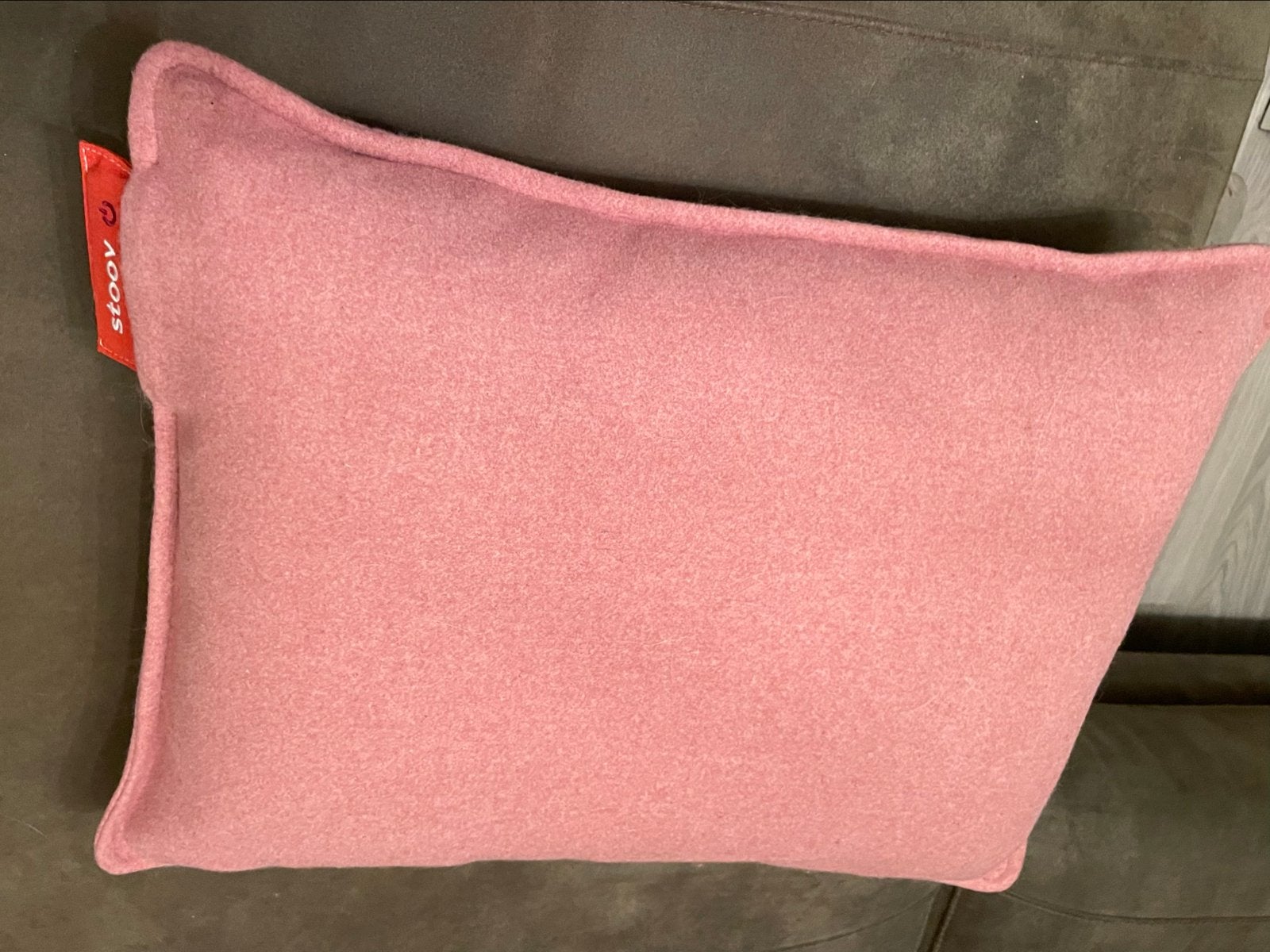 Stoov Ploov 45x60 Warmtekussen Roze, Huis en Inrichting, Woonaccessoires | Kussens, Ophalen, Overige merken, Zo goed als nieuw