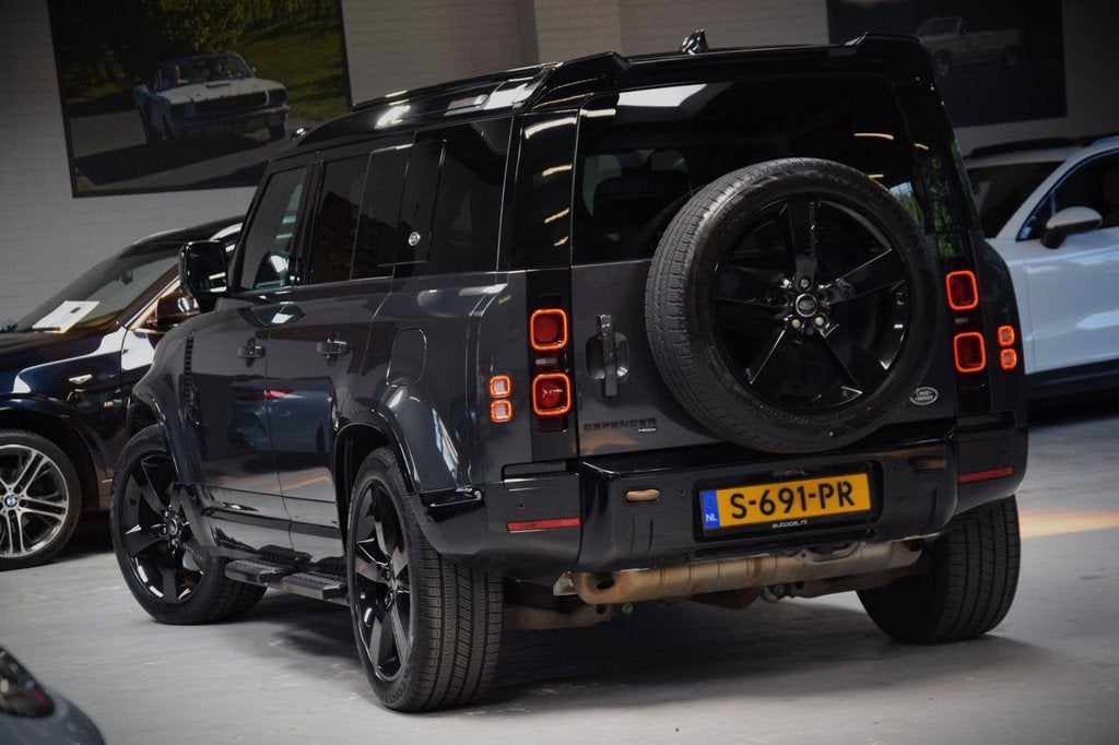 Land Rover Defender 110 2.0 P400e 110 X-Dynamic HSE *Urban*|, Auto's, Land Rover, Automaat, Gebruikt, Vierwielaandrijving, Hybride Elektrisch/Benzine