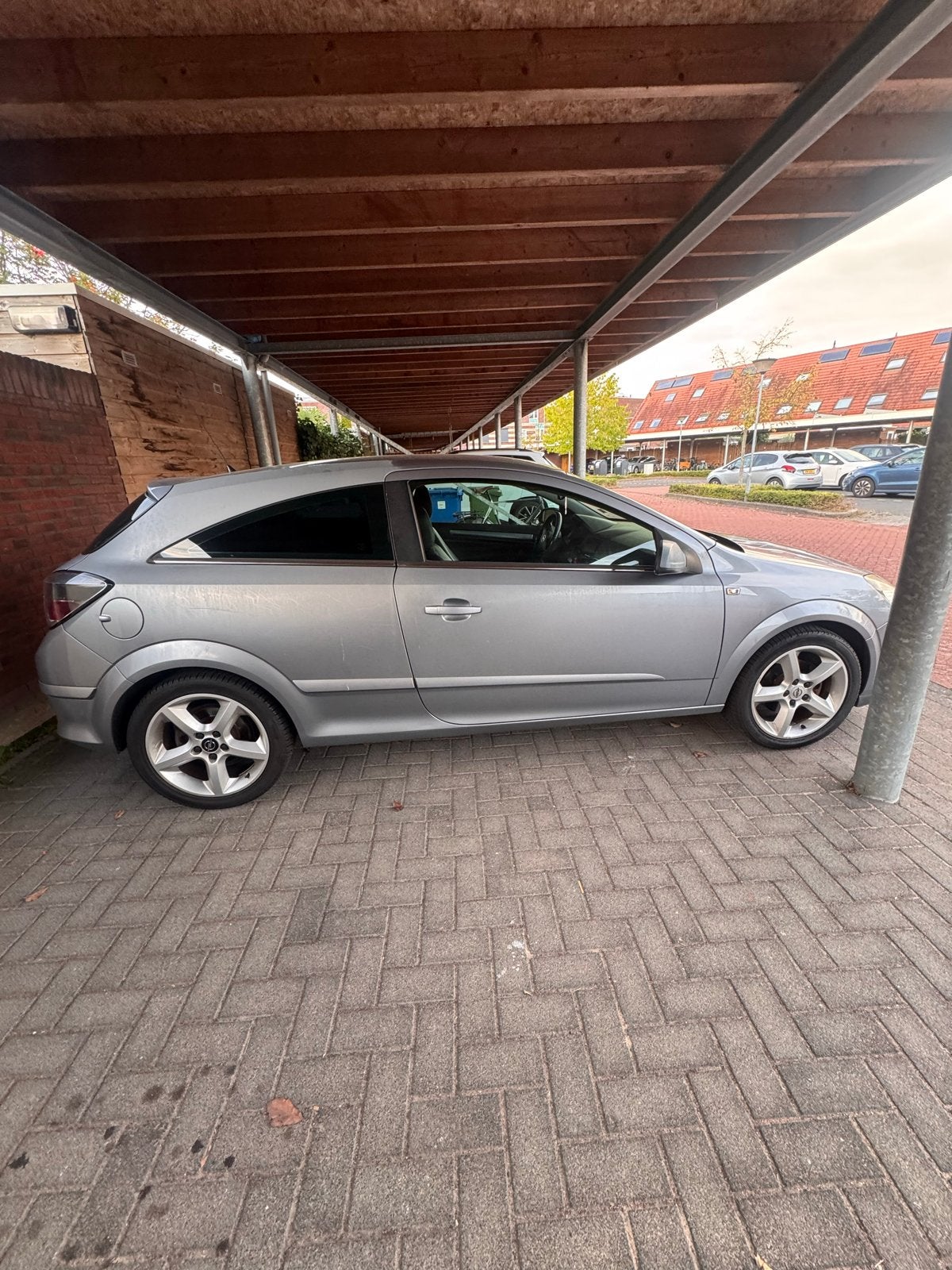 Opel Astra 1.6 16V GTC 85KW 2007 Grijs, Auto's, Voorwielaandrijving, 15 km/l, 625 kg, 4 cilinders