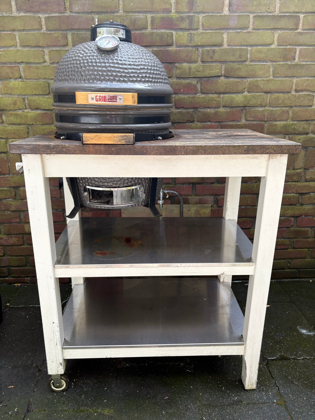 Grill Guru Compact Kamado met onderstel en zijtafel, Ophalen, Gebruikt