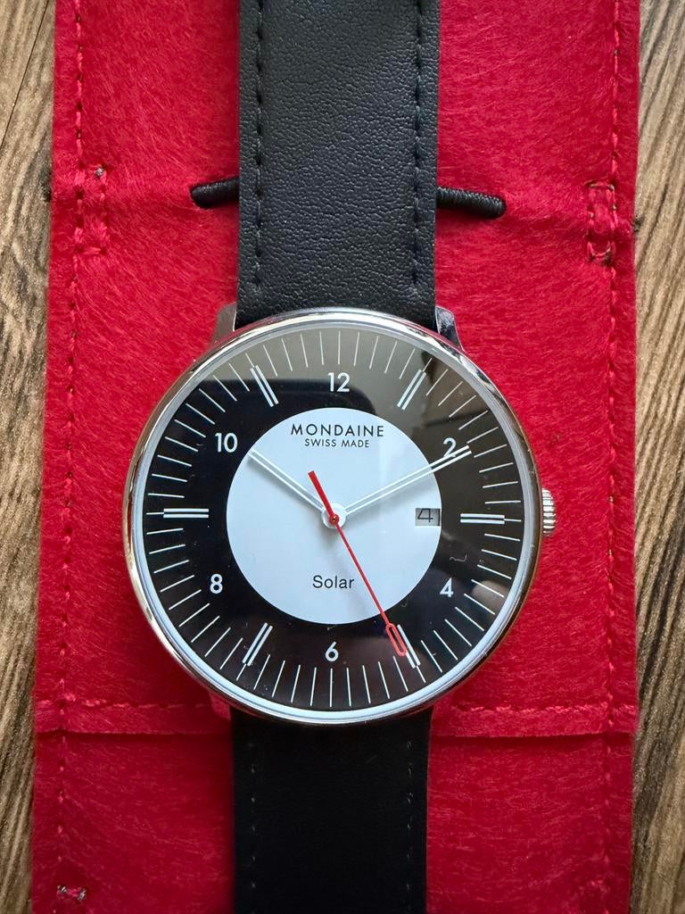 Mondaine Doppio Solar Horloge - Nieuwstaat, Overige merken, Leer, Staal, Polshorloge