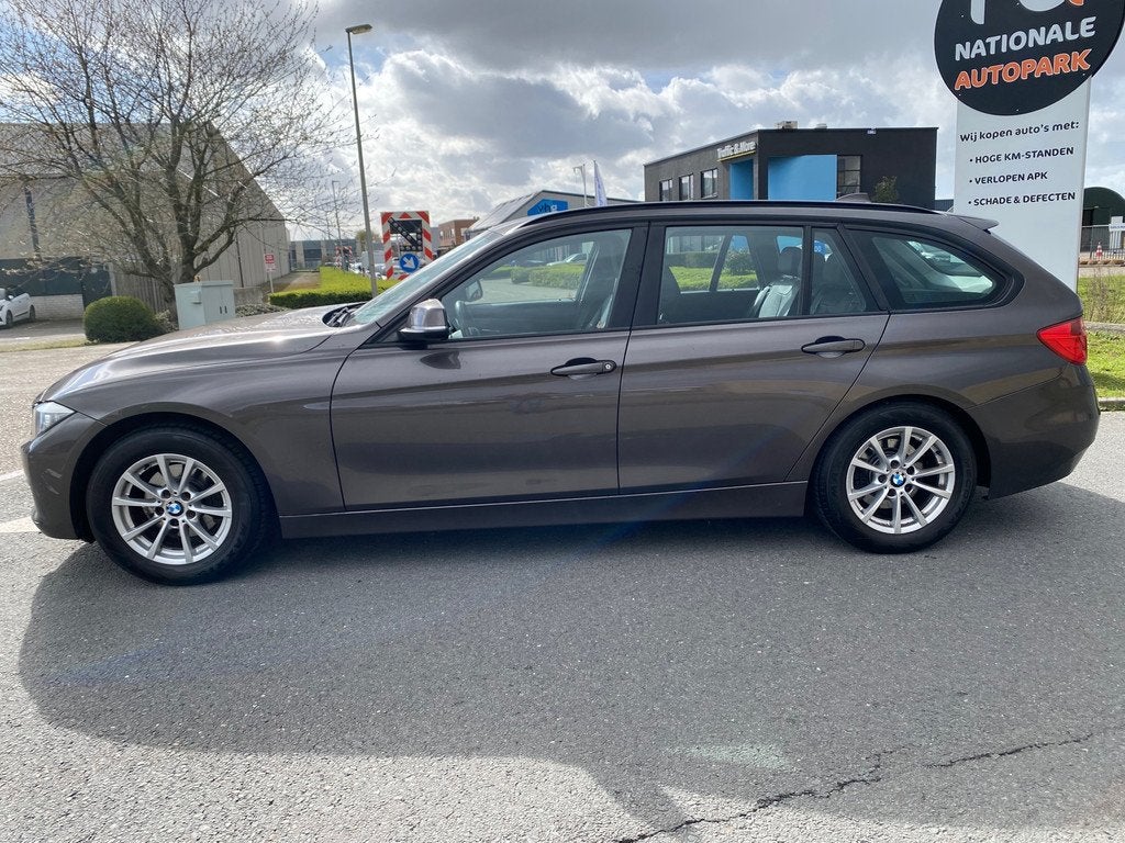 BMW 3-serie Touring | 2013 | 318d High Executive | Top auto, Auto's, BMW, Automaat, 4 cilinders, Bruin, Leder